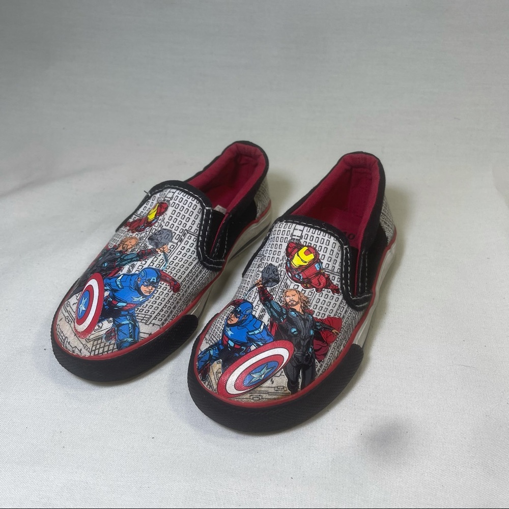 Marvel Avengers Kids Classic Canvas Slip-On Sneakers sz: 10